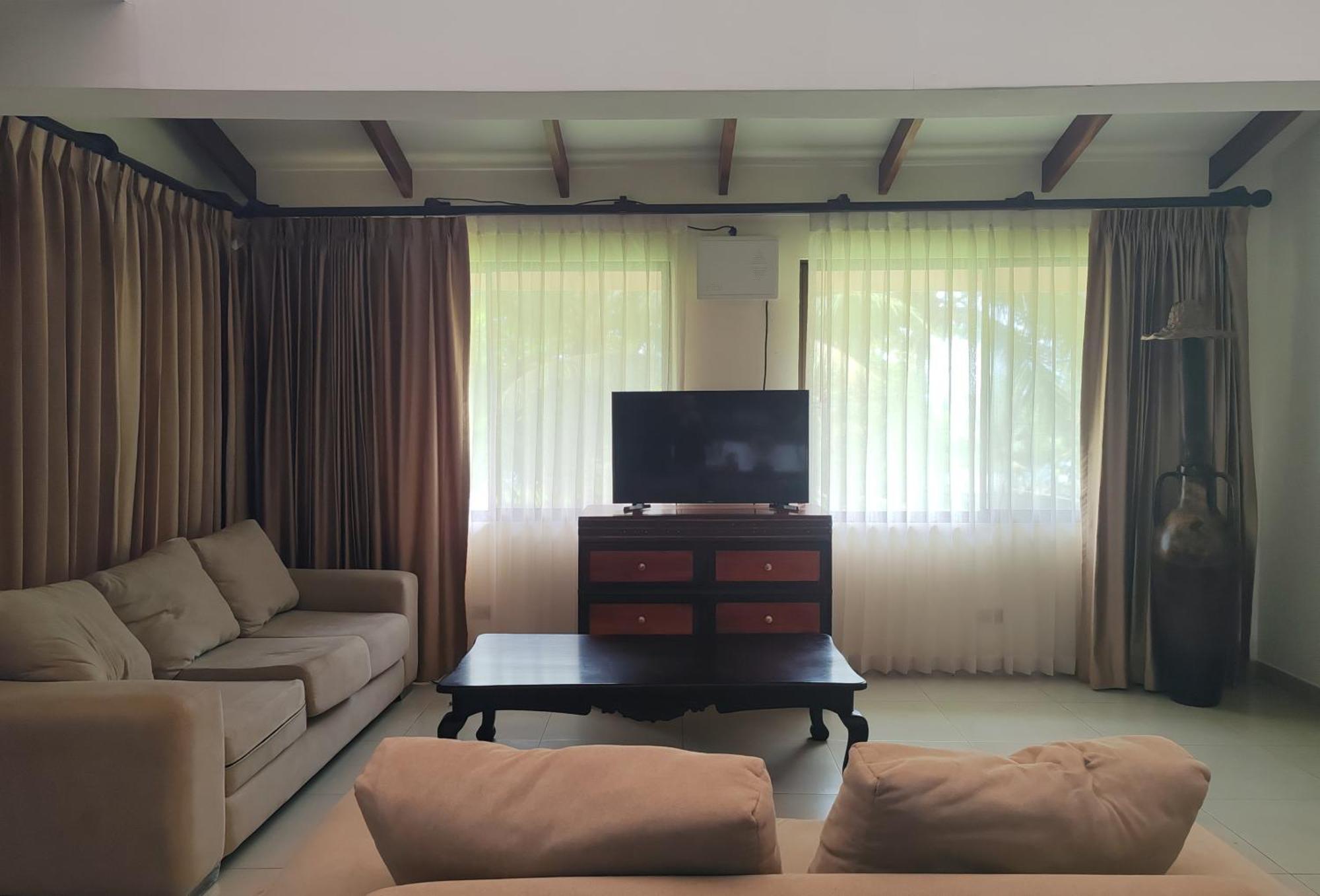 Marenaz Oceanfront Resort เอสเตริโญส เอสเต ภายนอก รูปภาพ