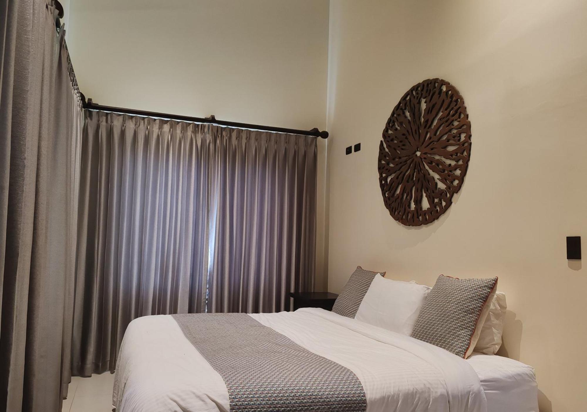 Marenaz Oceanfront Resort เอสเตริโญส เอสเต ภายนอก รูปภาพ